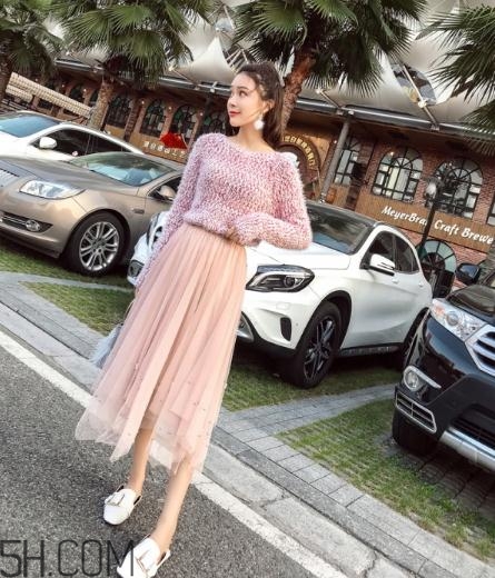 粉色裙子配什么鞋子？不同款式不同的風(fēng)格