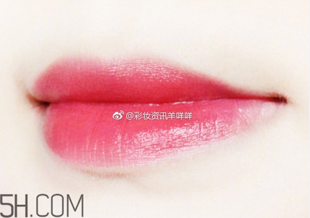 蘭蔻搖搖樂(lè)啞光唇釉186是什么顏色？蘭蔻氣墊光霧唇露試色