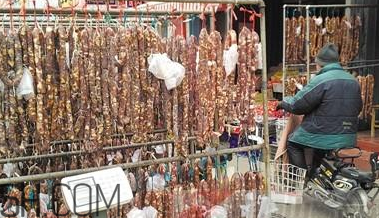 吃香腸與乳腺癌有必然聯(lián)系嗎？為了不患癌還是少吃為妙
