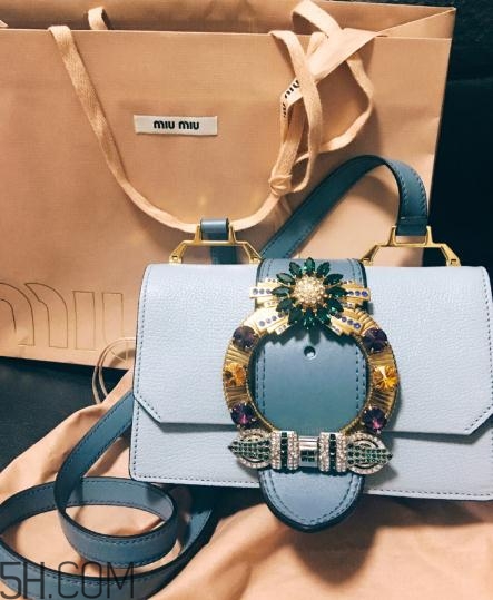 miumiu包包一般多少錢？這么仙的包包千萬別錯(cuò)過