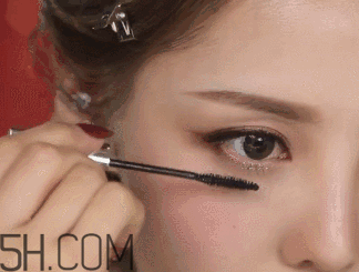 V型眼線怎么畫？V型眼線畫好美到冒泡