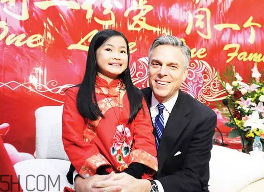 為什么老外愛收養(yǎng)中國的小孩？中國棄嬰多