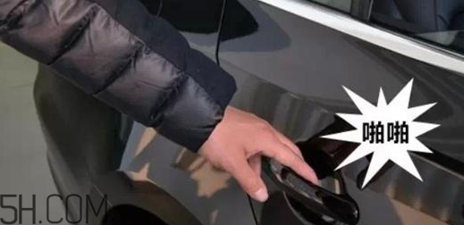 羽絨服為什么會(huì)爆炸？穿羽絨服要防止靜電