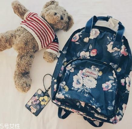 cath kidston是什么牌子？少女最愛的小碎花風代表