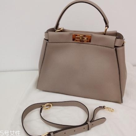 fendi包包多少錢(qián)？經(jīng)典的意大利老牌包包