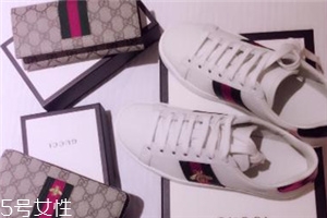 gucci鞋子一般多少錢？風(fēng)靡時尚界的潮流經(jīng)典