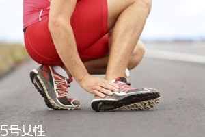 崴腳了怎么辦？緩解疼痛6大招