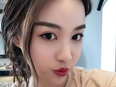 激光點(diǎn)痣后多久能洗臉？點(diǎn)痣后臉上有可能會(huì)有凹洞