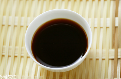 點痣以后可以化妝嗎？點痣后醬油不宜多吃