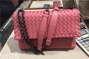 bv包包是什么牌子？一線女星最愛(ài)的經(jīng)典款