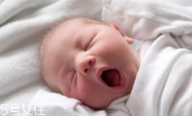 香蕉能安眠嗎？富含鎂元素讓人安眠