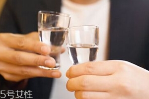 喝多少酒算安全？有基因缺陷的中國人最好不要喝