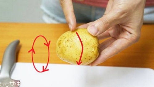 去土豆皮的注意事項(xiàng)？四大注意事項(xiàng)需警惕