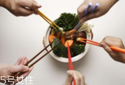 筷子應(yīng)該怎么洗？不要泡不要搓不要圖省事