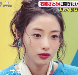 2018開年爆款色莓果紫，怎么涂更美？