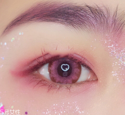 兔子腮紅怎么畫才可愛？中年少女必備腮紅畫技