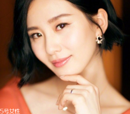 2018奶茶妝怎么畫？偽素顏撩漢妝容畫法