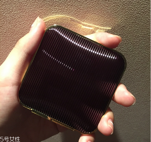 黑皮膚用什么顏色的腮紅？腮紅的作用