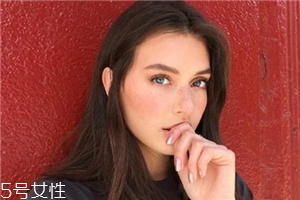 切眉能去魚(yú)尾紋嗎？你不知道的切眉效果