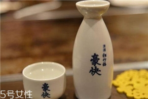 白酒要醒嗎？這些酒需要醒酒