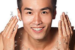 男士護膚品有什么特別之處？男性出油是女性的2倍