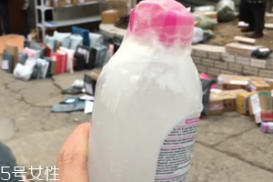 網(wǎng)購卸妝水凍成冰坨，化妝品該怎么保存？