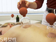 拔火罐引火上身的原因是什么？這4點(diǎn)要注意