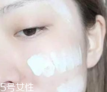 妝前乳致痘嗎？長痘體質(zhì)不要用妝前乳