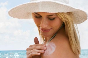 防曬霜每次最佳使用量是多少？多多益善