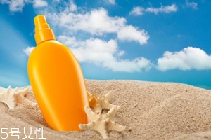 防曬霜為什么會過敏？二苯酮-3風(fēng)險大