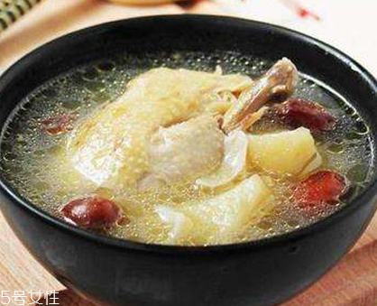 冬天喝雞湯還是鴨湯？雞湯和鴨湯各有優(yōu)點(diǎn)