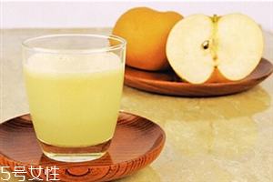 梨和什么榨汁好喝？梨子最適宜于秋季和冬季吃