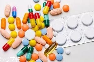 哪些藥不能用熱水送服？這8種要牢記