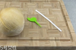 泰國烤椰子多少錢一個？味道非常特別