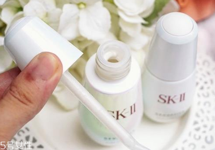 sk2小燈泡和小銀瓶哪個(gè)好？sk2小燈泡使用測(cè)評(píng)