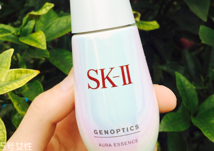 sk2小燈泡和小銀瓶哪個(gè)好？sk2小燈泡使用測(cè)評(píng)