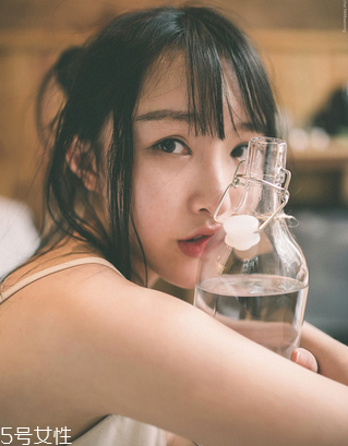 絲白祛斑軟膏多久見效？三個療程效果更佳