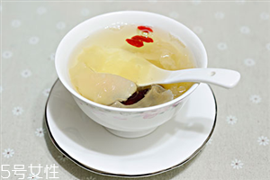 蒸梨可以治感冒嗎？梨怎么吃治感冒？