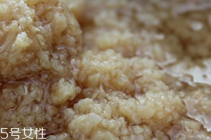 大蒜煮水孕婦能喝嗎？具有止咳的功效