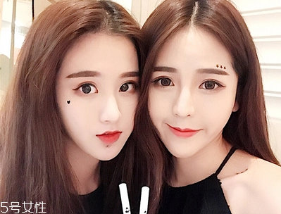 眼線筆硬頭和軟頭的哪個(gè)好用？單眼皮眼妝教程