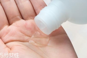 所有的爽膚水都能敷水膜嗎？這4種不適合