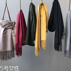 冬天戴什么圍巾好看？貌美又溫暖的圍巾大盤點(diǎn)