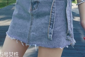 牛仔裙配什么顏色絲襪？牛仔裙搭配排雷