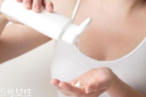 去角質(zhì)身體乳該怎么挑選？認(rèn)準(zhǔn)甘醇酸濃度最重要