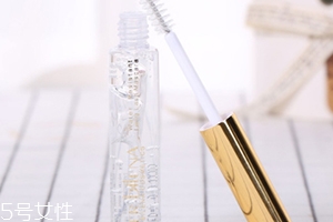 睫毛雨衣怎么用？用在睫毛膏之后