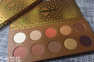zoeva眼影多少錢？zoeva queens guard眼影盤試色
