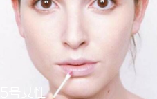 口紅掉色怎么辦？這5招可以救救唇色