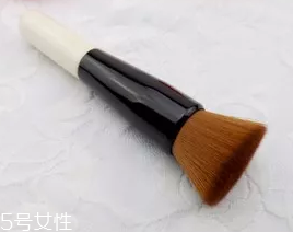 化妝刷濕洗還是干洗？天然毛要干洗
