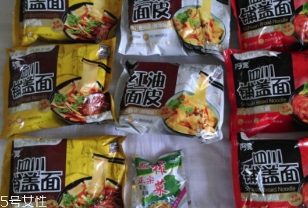 阿寬四川鋪蓋面好吃嗎？真實的試吃體驗