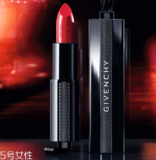 紀梵希和tf口紅哪個好？紀梵希和tomford你選擇哪一支